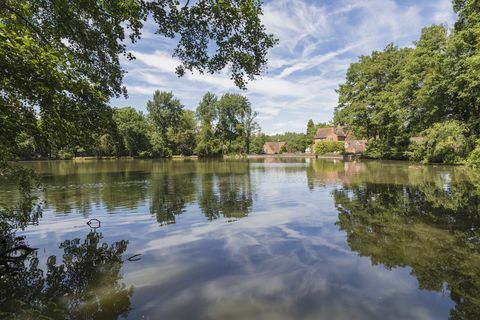 Pārdod Darley Mill bijušās dzirnavas Solihillā