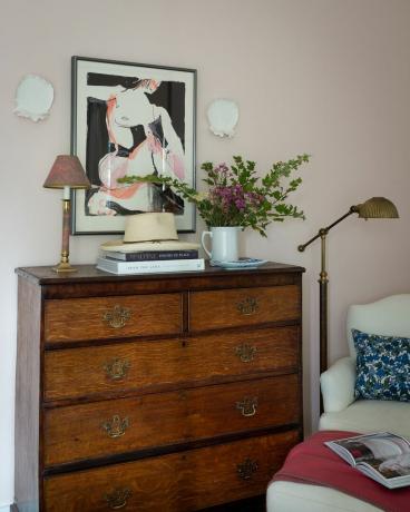 credenza