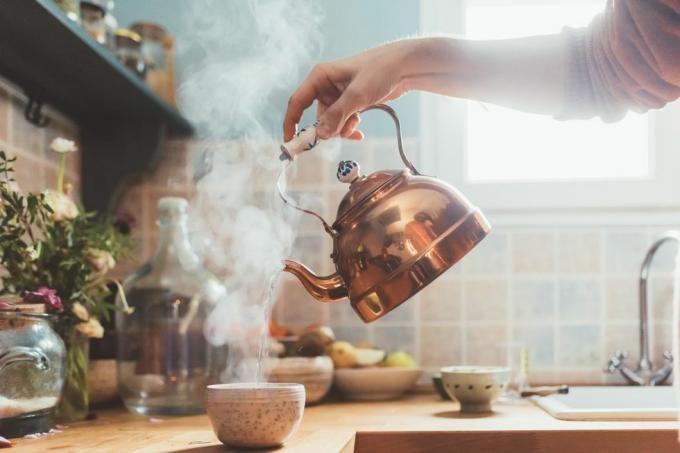 14 vienkārši veidi, kā ietaupīt enerģiju, strādājot no mājām