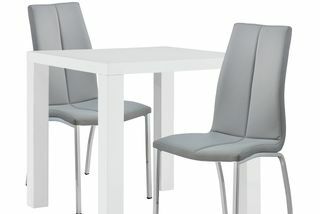 Argos Home Lyssa baltā spīduma galds un 2 pelēki Milo krēsli