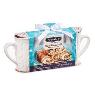 Cinnabon velmēto pankūku komplekts ar krūzēm