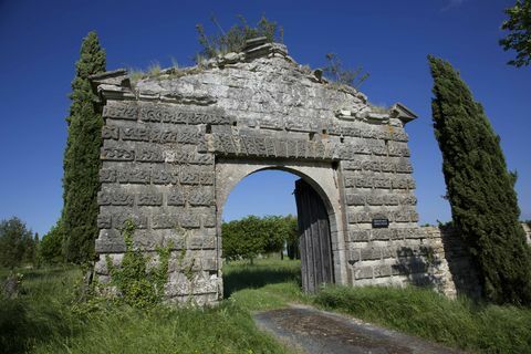 Richelieu - Tūres - Touraine - ieeja - Francija - Savills