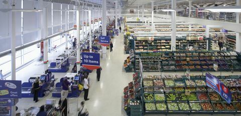 Tesco lielveikals, Orpington, Apvienotā Karaliste, 2009. gads - veikala grīda