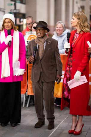 'šodien' šova dalībnieki hoda kotb, al roker un savannah guthrie