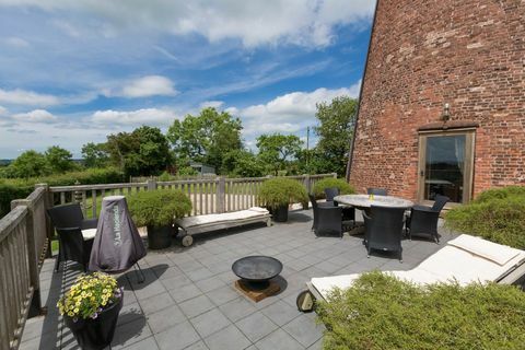 Vējdzirnavas, Croxton, Stafford patio, Savills