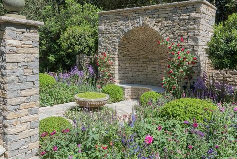 The Claims Guys: Ļoti angļu dārzs, ko projektējusi Janine Crimmins - Amatnieku dārzs - Chelsea Flower Show 2018