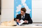 Zilais Krusts Londonā atver pirmo nekustamo īpašumu aģentūru kaķiem