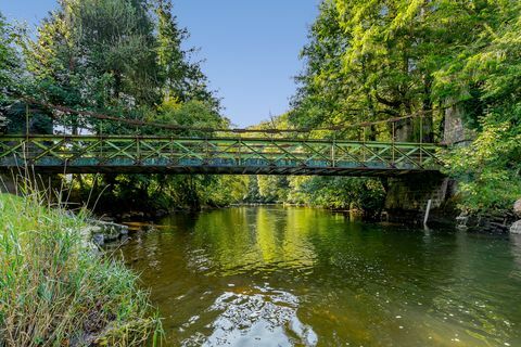 pārdošanā chainbridge lodge salmu māja Devonā