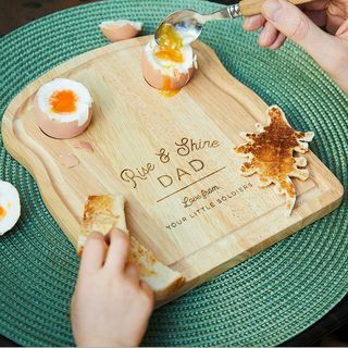 Personalizēts 'Rise And Shine' Dippy Egg Board