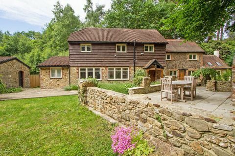 Coachmans Lodge - Surrey - vasarnīca - Savills