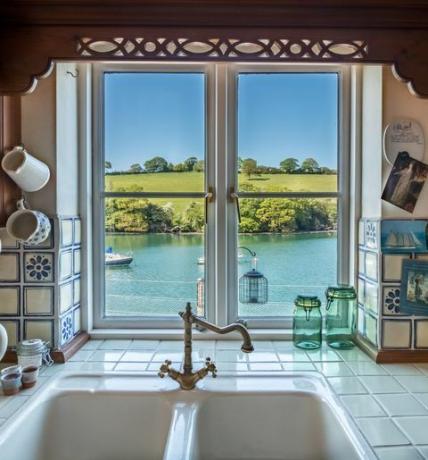 Otter Cottage - Falmouth - Kornvola - logs - Savills