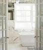 Nensija Epšteina par krāšņas, ar dekoratīvu mākslu dekorētas vannas istabas dizainu