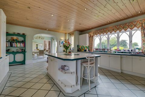 Pārdod māju - Belvedere, Burgmanns Hill, Lympstone, Exmouth, Devon