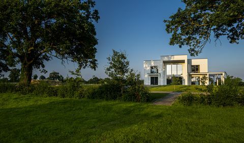 Tiek pārdota savrupa oglekļa neitrāla passivhaus plus māja Norfolkā