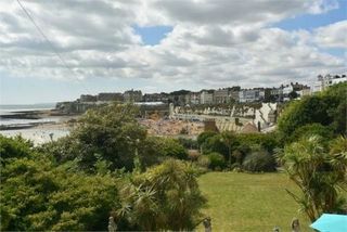 Bleak House - Charles Dickens - Broadstairs - view of sea