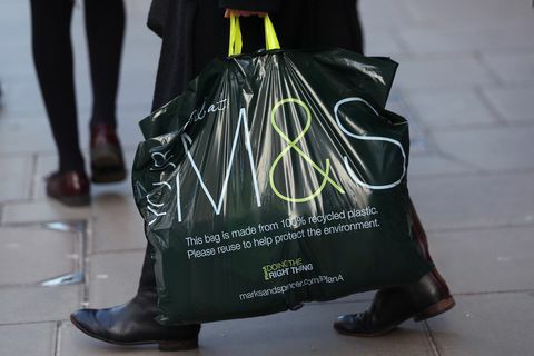 Paredzams, ka Marks & Spencer Ziemassvētku izpārdošana radīs vilšanos